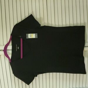 V neck tee - sz. M